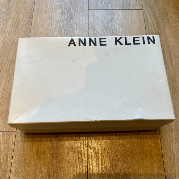 Anne Klein Block Heel Peep-Toe Pump Size 7 Natural - Picture 2 of 10